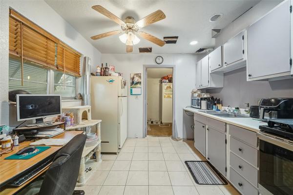 Playland Village, 5711 SW 37th Ct, Davie, Florida 33314, image 1