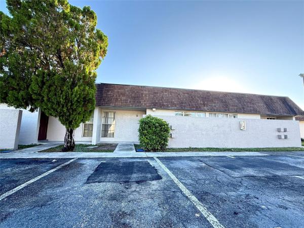 Sugar Spring, 812 SW 73rd Ave #8, North Lauderdale, Florida 33068, image 1