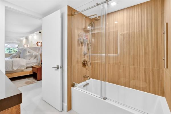 Lago Mar North Lodge, 1710 S Ocean Ln #203, Fort Lauderdale, Florida 33316, image 1