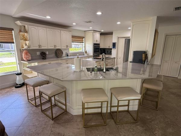 Le Palais, 5532 Descartes Cir, Boynton Beach, Florida 33472, image 3