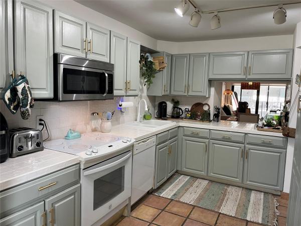 Tradewinds By The Sea, 2029 N Ocean Blvd #303, Fort Lauderdale, Florida 33305, image 1