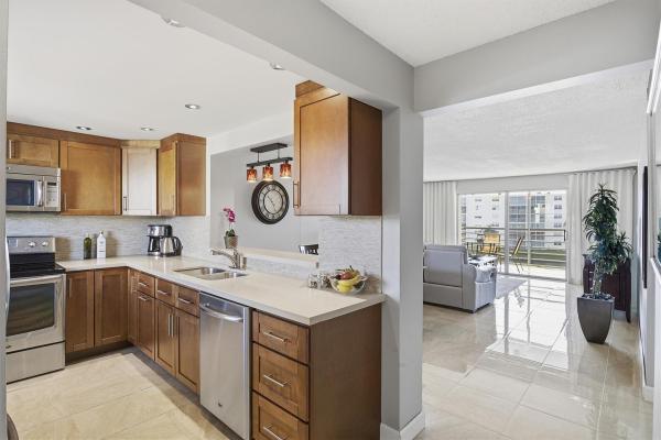 Meadowbrook Lakes View, 311 SE 3rd St #410, Dania Beach, Florida 33004, image 1