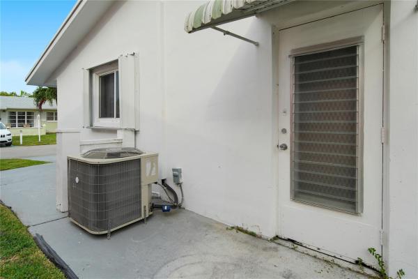 Mainlands Of Tamarac Lakes, 4510 NW 49th Dr, Tamarac, Florida 33319, image 1