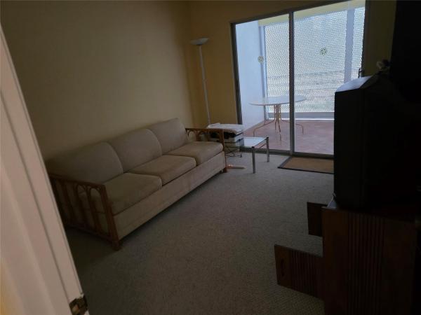 Lyndhurst, 4042 Lyndhurst J, Deerfield Beach, Florida 33442, image 2