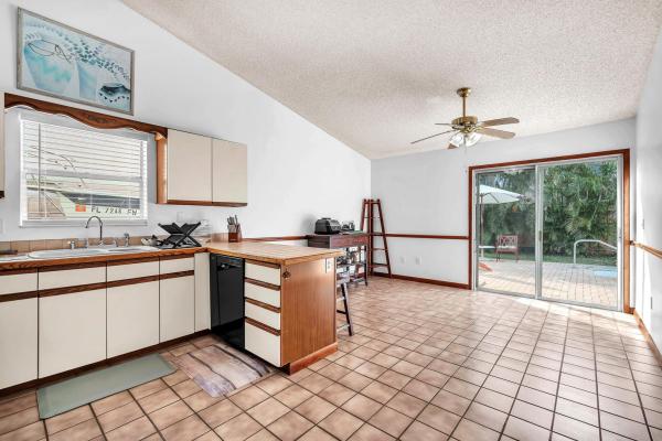 Countrywood, 5235 Edgewood Dr, Lake Worth, Florida 33467, image 2