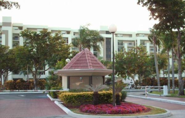 Horizons Of Inverrary, 7050 NW 44th St #506, Lauderhill, Florida 33319, image 1