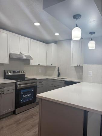 Courtyard Of Coral Gate, 5492 Courtyard Dr, Margate, Florida 33063, image 2