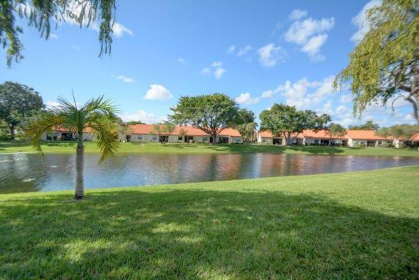 Centennial Square, 65 Centennial Ct #65, Deerfield Beach, Florida 33442, image 1
