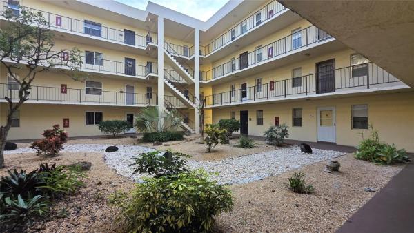 Somerset, 2831 Somerset Dr #105, Lauderdale Lakes, Florida 33311, image 1