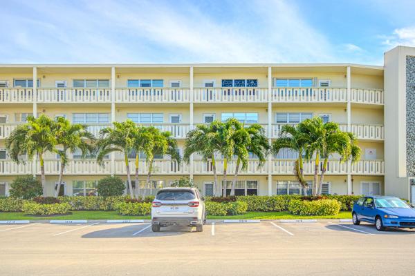 3016 Cambridge A #3016, Deerfield Beach, Florida 33442, image 1