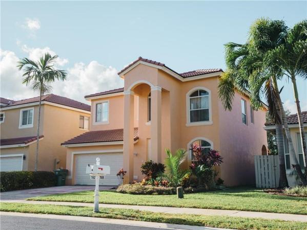 7682 NW 19th St, Pembroke Pines, Florida 33024, image 1
