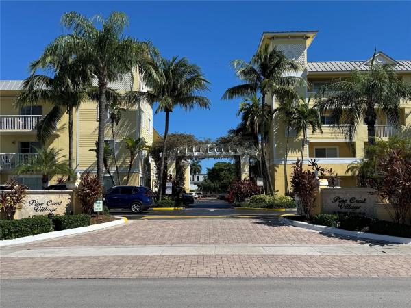 Pine Crest Village At Victoria Park, 151 NE 16th Ave #230, Fort Lauderdale, Florida 33301, image 1