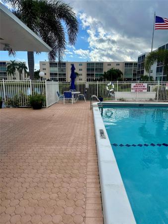 Meadowbrook Lakes, 325 SE 11th Ter #107, Dania Beach, Florida 33004, image 1