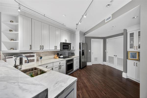 5 Palms, 455 E Palmetto Park Rd #2, Boca Raton, Florida 33432, image 1