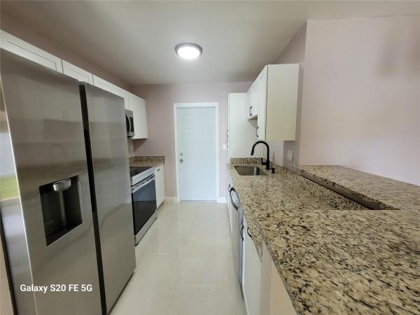 South Middle River, 1533 NE 1st Ave #1, Fort Lauderdale, Florida 33304, image 1