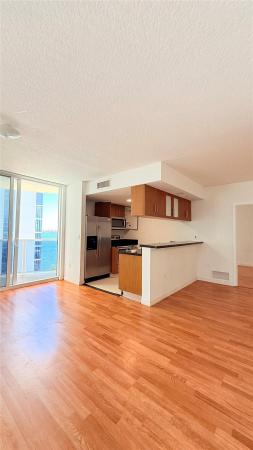 23 Biscayne Bay, 601 NE 23rd St #902, Miami, Florida 33137, image 1