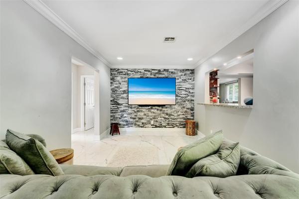 South Middle River, 1345 NW 4th Ave, Fort Lauderdale, Florida 33311, image 1