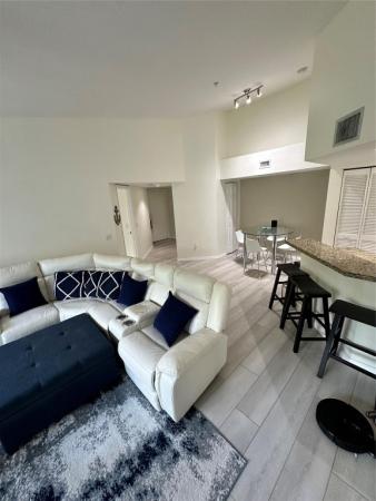Village East, 2131 SE 10th Ave #1120, Fort Lauderdale, Florida 33316, image 3