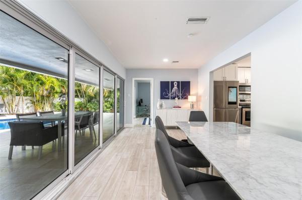 Pompano Isles, 2219 SE 15th St, Pompano Beach, Florida 33062, image 2