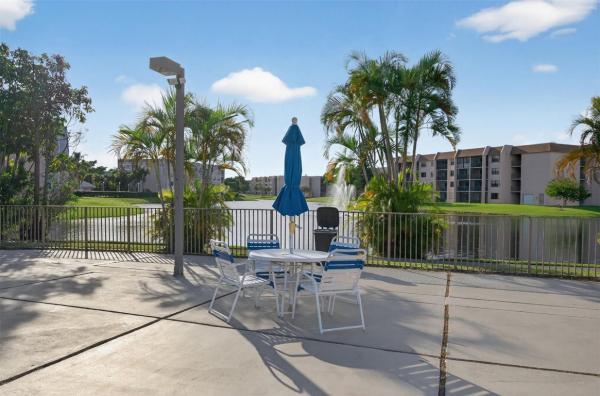 Sunrise Lakes 4, 2524 NW 104th Ave #307, Sunrise, Florida 33322, image 1