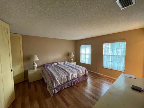 127 Amherst Ln, Lake Worth, Florida 33467, image 2
