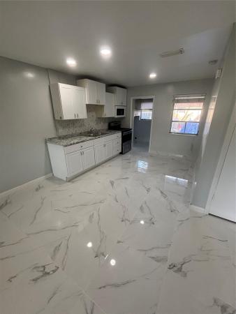 Boniello Gardens, 260 NE 41st St #, Oakland Park, Florida 33334, image 1