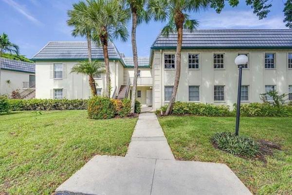 209 Bob O Link Way A #A, Naples, Florida 34105, image 1
