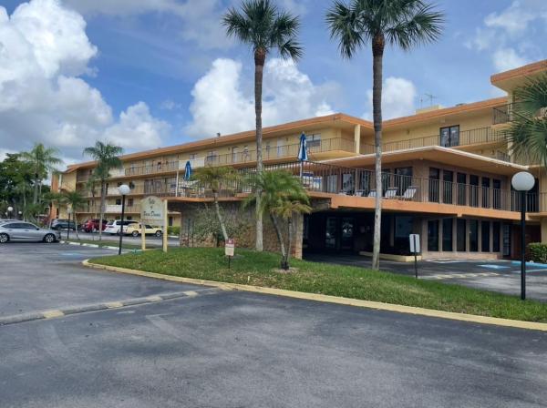 Isle Of Boca Dunes, 9273 SW 8th St #117, Boca Raton, Florida 33428, image 1