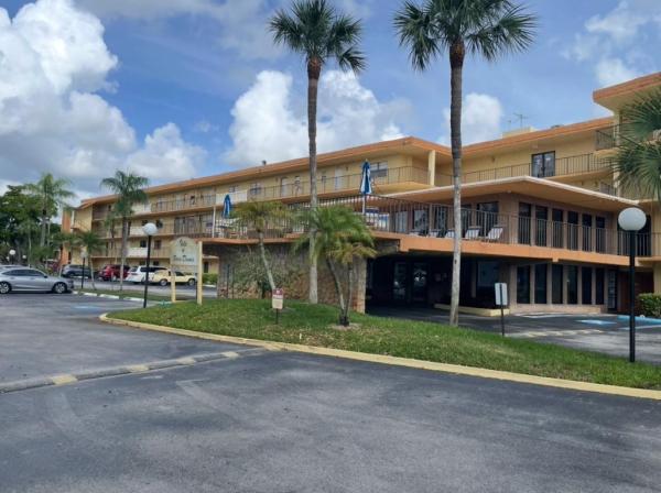 Isle Of Boca Dunes, 9273 SW 8th St #117, Boca Raton, Florida 33428, image 1