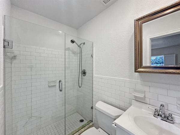 Jenada Villas, 2936 NW 9th Ter, Wilton Manors, Florida 33311, image 2