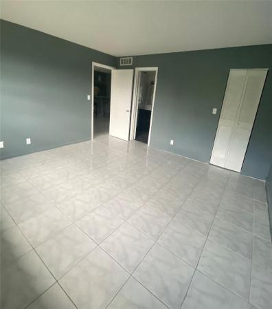 Applegreen, 613 S State Road 7 #3G, Margate, Florida 33068, image 1