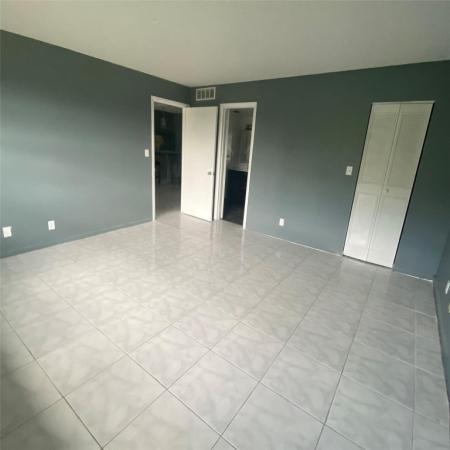 Applegreen, 613 S State Road 7 #3G, Margate, Florida 33068, image 1