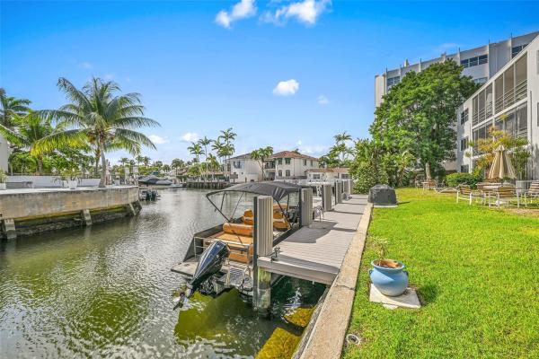 Mayfair Arms, 1790 E Las Olas Blvd #25, Fort Lauderdale, Florida 33301, image 1