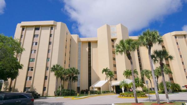 Environ Towers 1, 7100 Radice Ct #302, Lauderhill, Florida 33319, image 1