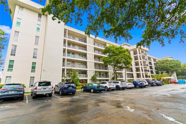 Palm-Aire Country Club 2, 3000 S Course Dr #607, Pompano Beach, Florida 33069, image 1