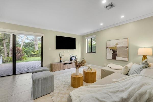 Tropical Gardens, 509 NE 19th St, Wilton Manors, Florida 33305, image 1