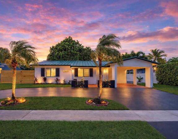Boniello Villas, 2633 NW 9th Ln, Wilton Manors, Florida 33311, image 1