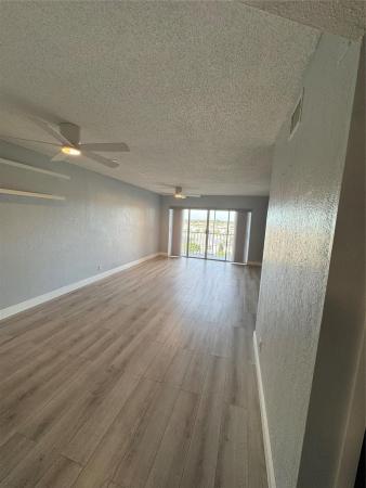 Montecristi Country Club, 1101 Crystal Lake Dr #609, Deerfield Beach, Florida 33064, image 2