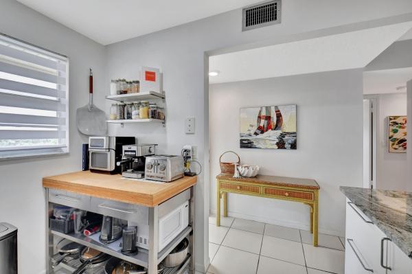 Village Royale Greenwood, 2615 NE 3rd Ct #4110, Boynton Beach, Florida 33435, image 1