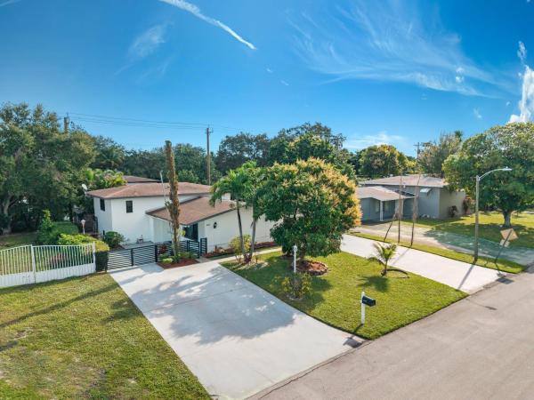 20335 NE 13th Ct, Miami, Florida 33179, image 1