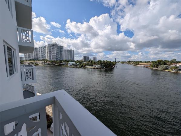Golden Bay Towers, 3209 S Ocean Dr #4E, Hallandale Beach, Florida 33009, image 3