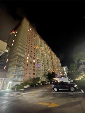 Winston Towers 200, 251 174th St #220, Sunny Isles Beach, Florida 33160, image 2