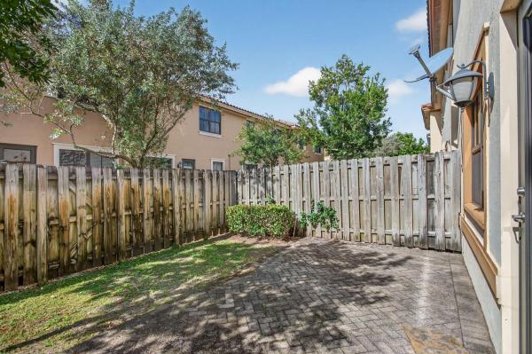 Town Parc At MiraLago, 8435 Blue Cove Way, Parkland, Florida 33076, image 1