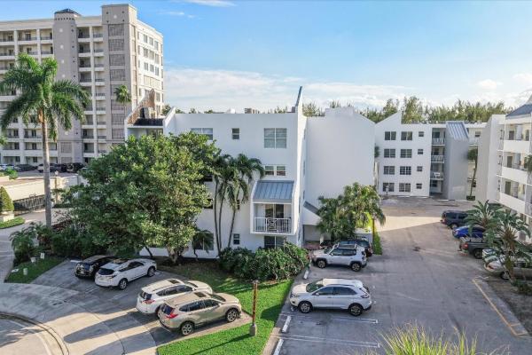 Casa La Quinta, 2870 NE 14th Street Cswy #208c, Pompano Beach, Florida 33062, image 1