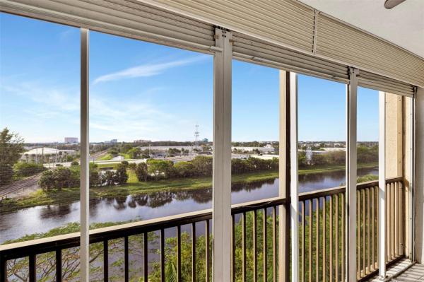 Cypress Bend, 2200 S Cypress Bend Dr #702, Pompano Beach, Florida 33069, image 1