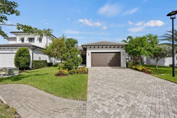 The Residences At Banyan Cay Resort & Golf, 3069 Bellflower Cir, West Palm Beach, Florida 33401, image 1