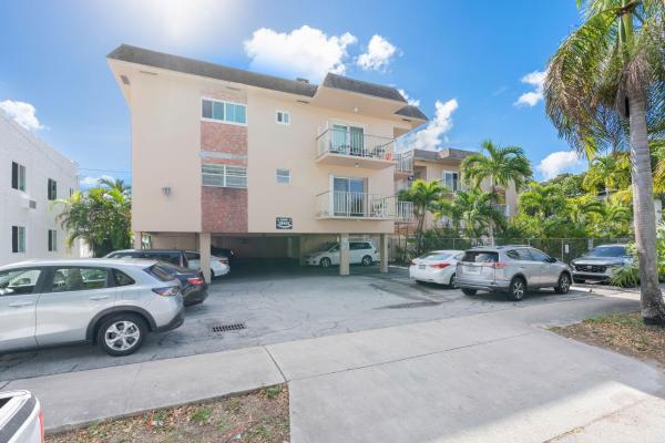 1840 Dewey St #101, Hallandale Beach, Florida 33020, image 1