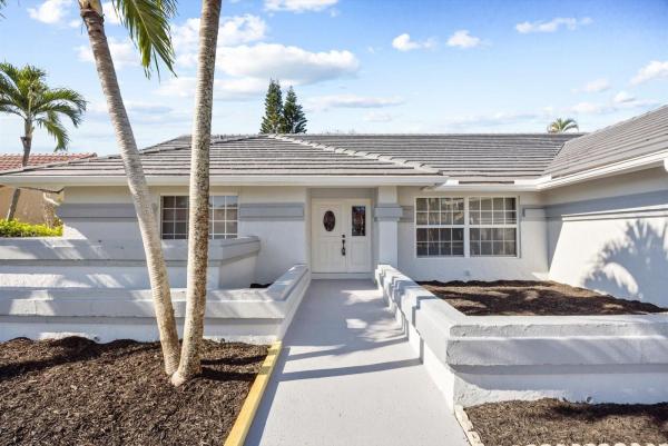 Sun Valley 1, 9791 Sun Pointe Dr, Boynton Beach, Florida 33437, image 2