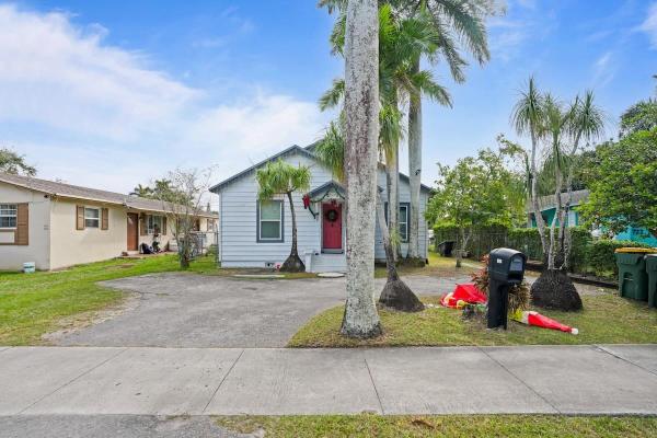 Newport, 708 NW 15th St, Homestead, Florida 33030, image 2