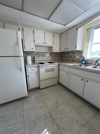 2868 Ashley Dr E #C, West Palm Beach, Florida 33415, image 1